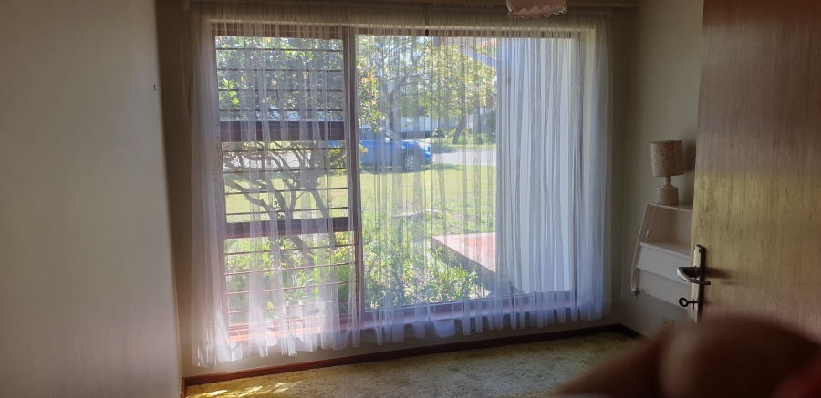 To Let 3 Bedroom Property for Rent in Walmer Downs Eastern Cape